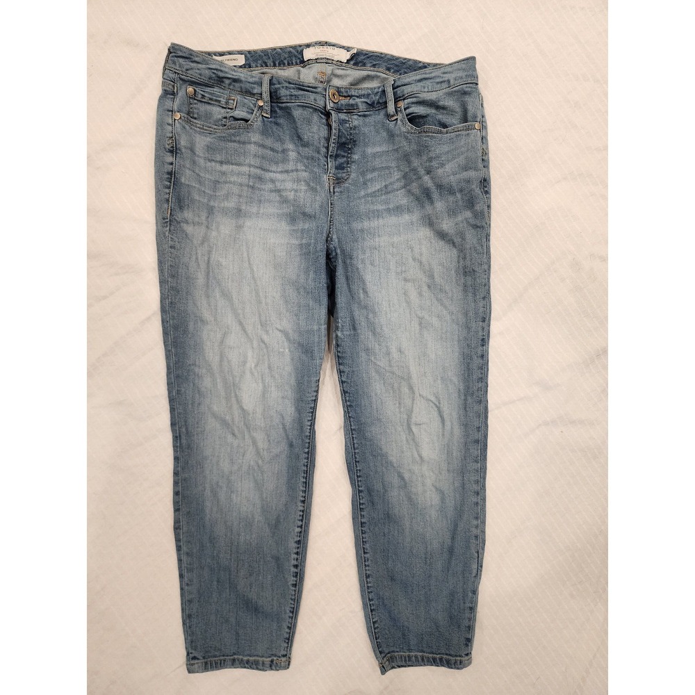 Torrid stretch ankle jeans: Girlfriend fit, button fly, medium wash Women's 16
